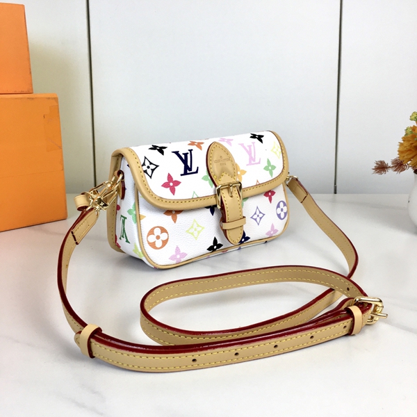 ルイヴィトンバッグ側面デザイン